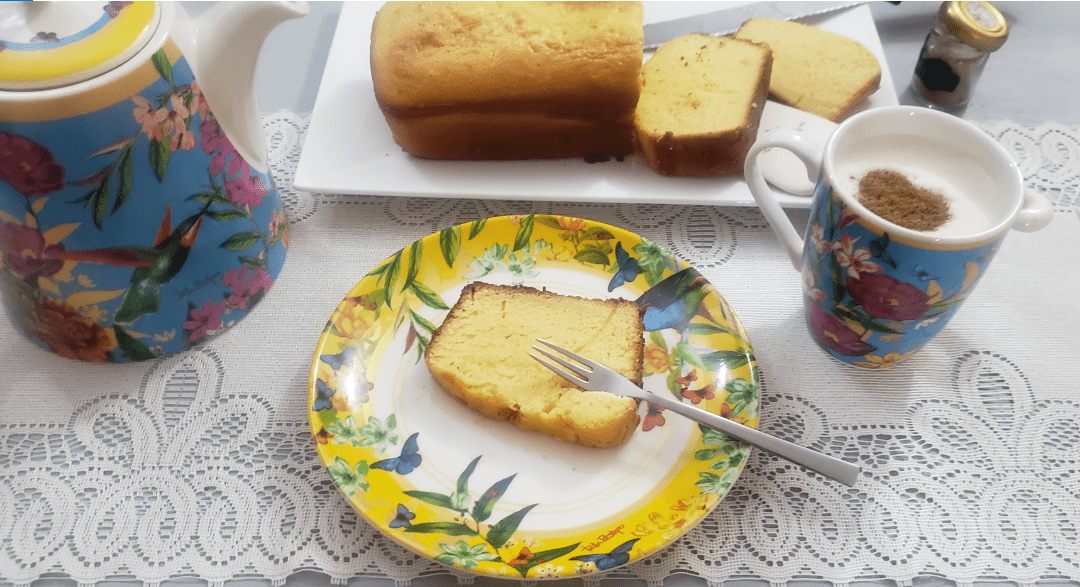 A merendar con un delicioso bizcocho de leche condensada